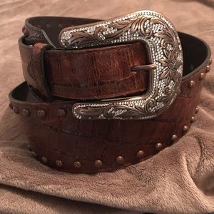 NEW! Roper ladies wide leather belt!